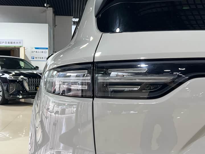 Фото 9 - Porsche Cayenne Hybrid