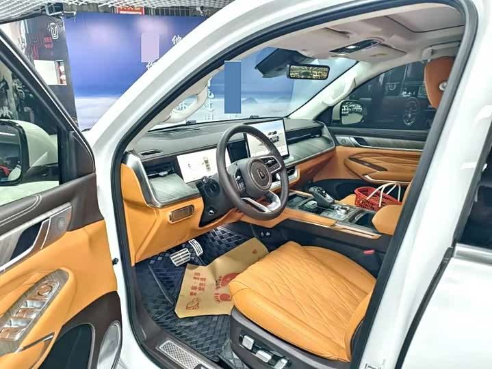 Фото 4 - Tank 500 Hybrid