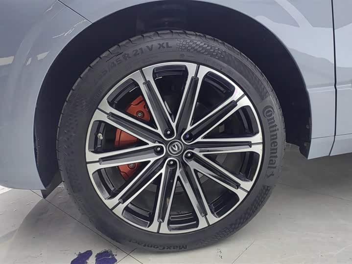 Фото 6 - Changan UNI-K Hybrid