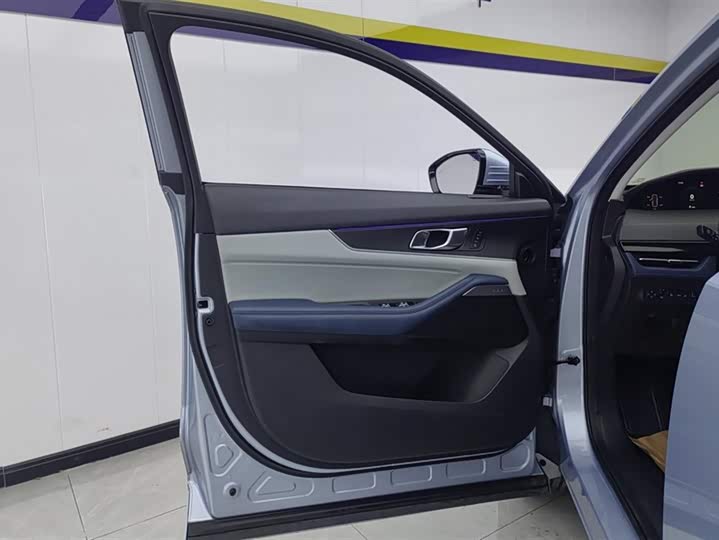 Фото 7 - Changan UNI-K Hybrid