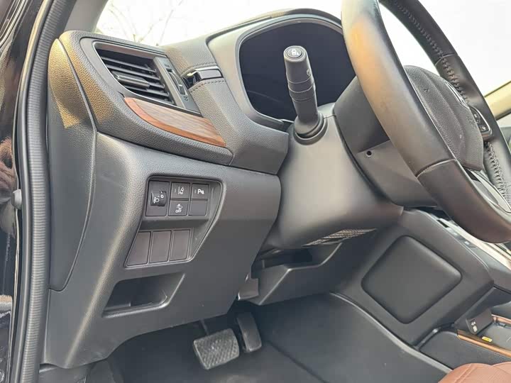 Фото 5 - Honda CR-V