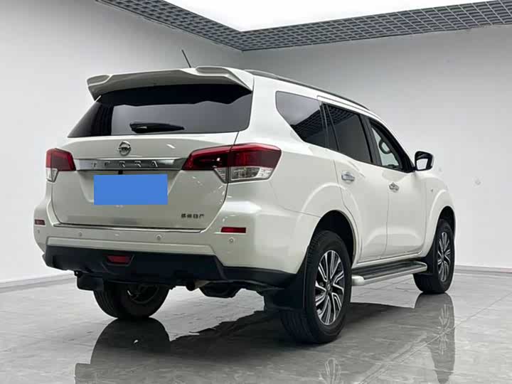 Фото 6 - Nissan Terra