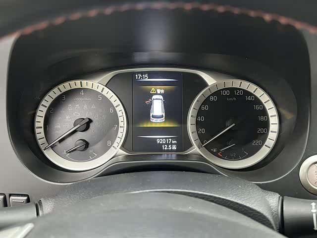 Фото 8 - Nissan Terra