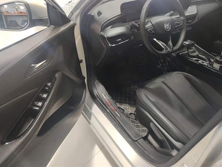 Фото 7 - Buick Verano