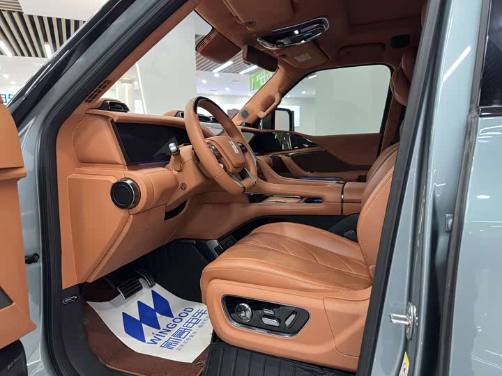 Фото 6 - BYD Yangwang U8