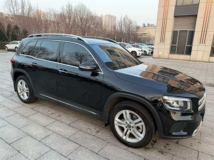 Фото 3 - Mercedes-Benz GLB-Class