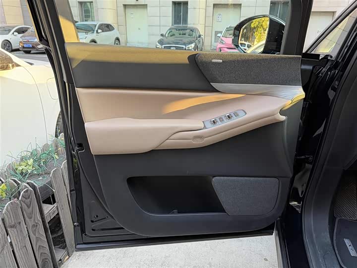 Фото 7 - XPeng X9