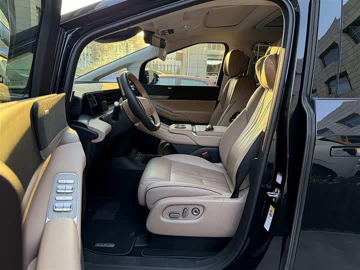 Фото 8 - XPeng X9