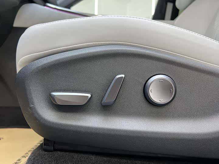 Фото 6 - XPeng G7