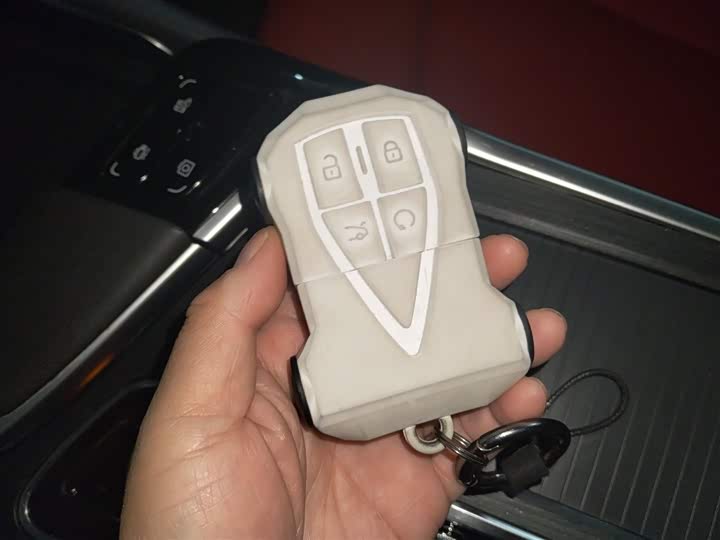 Фото 9 - Changan UNI-T