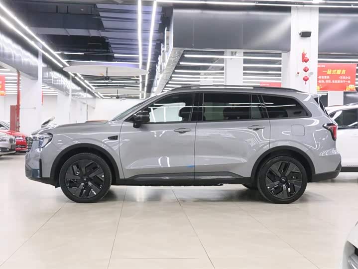 Фото 3 - Ford Equator Hybrid