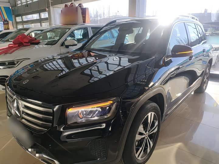 Фото 1 - Mercedes-Benz GLB-Class