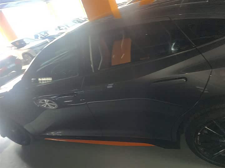 Фото 5 - Changan UNI-V