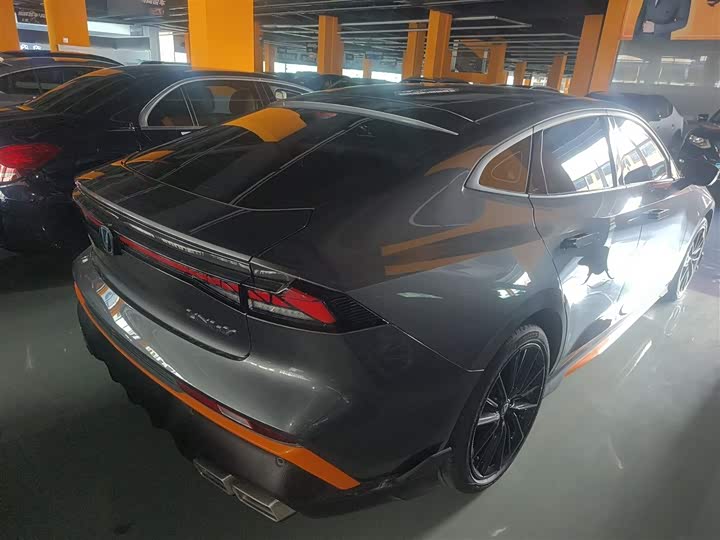 Фото 7 - Changan UNI-V