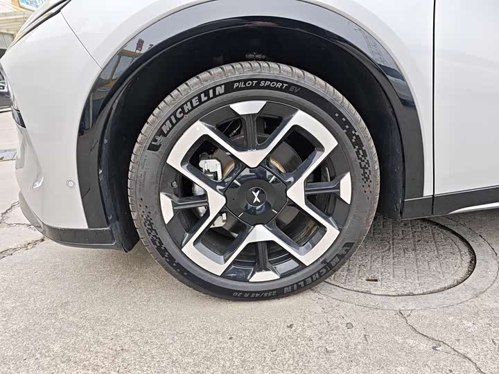 Фото 7 - XPeng G7