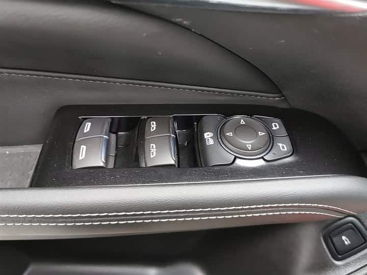 Фото 9 - Cadillac CT4