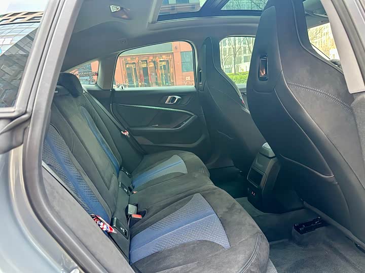 Фото 8 - BMW 2 Series