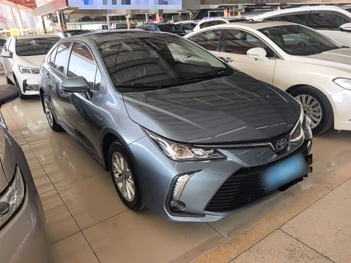 Фото 4 - Toyota Corolla