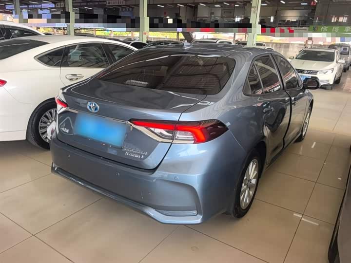 Фото 7 - Toyota Corolla