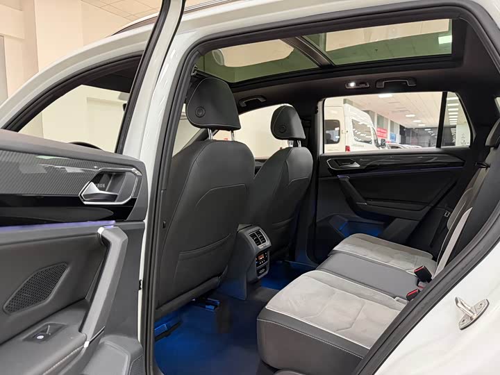 Фото 8 - Volkswagen Tayron