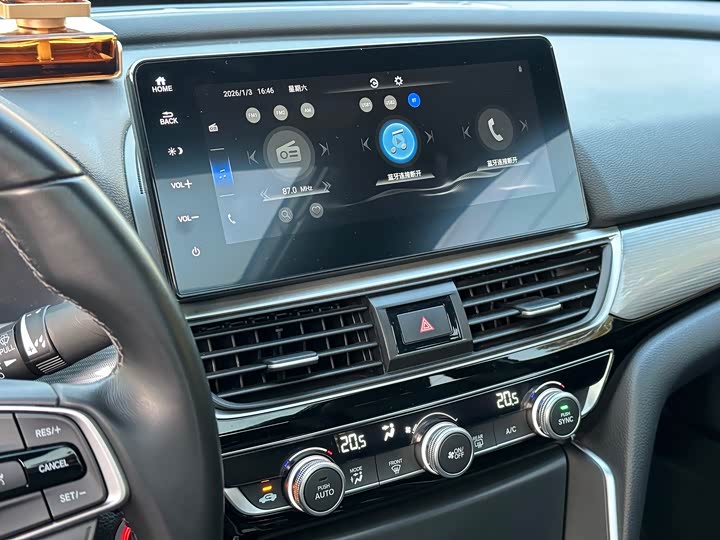 Фото 4 - Honda Inspire