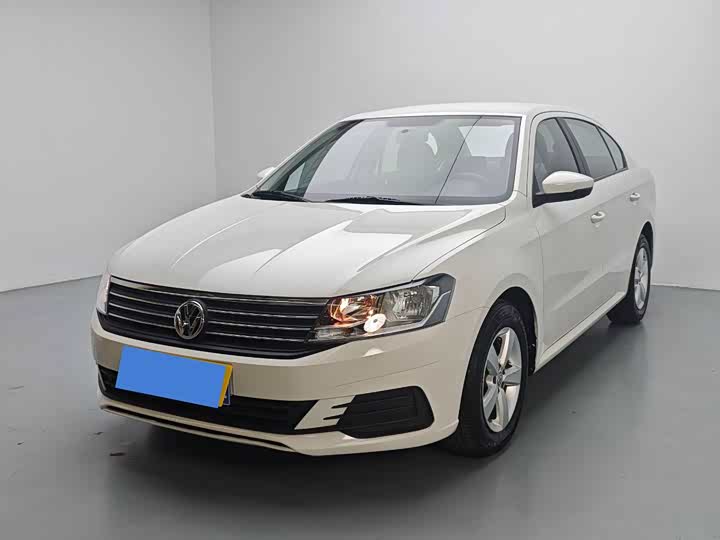 Фото 1 - Volkswagen Lavida