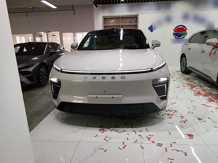 Фото 3 - Exeed Sterra ET