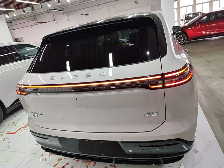 Фото 6 - Exeed Sterra ET