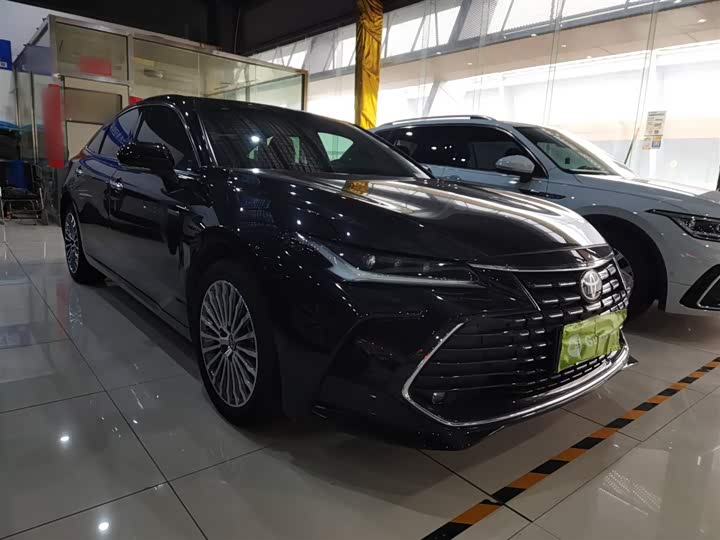 Фото 4 - Toyota Avalon