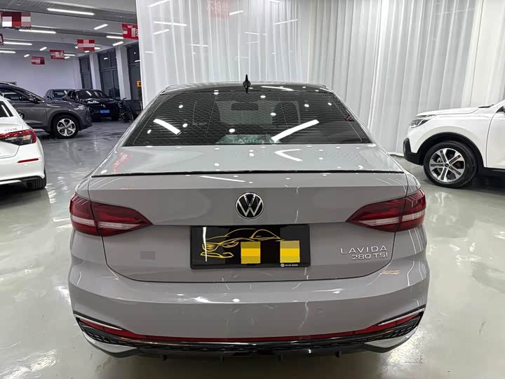 Фото 5 - Volkswagen Lavida