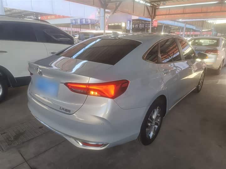 Фото 7 - Buick Verano