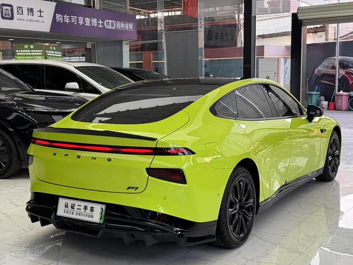 Фото 8 - XPeng P7