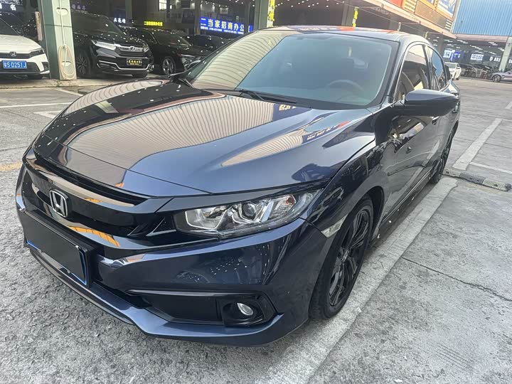 Фото 1 - Honda Civic