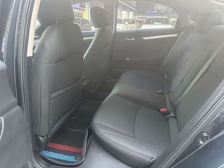 Фото 6 - Honda Civic