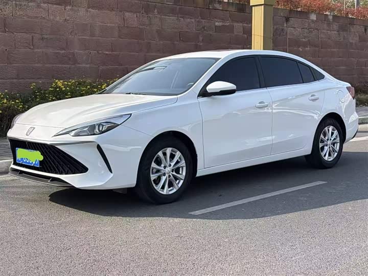 Фото 2 - Roewe i5