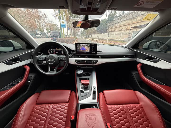 Фото 5 - Audi A4L