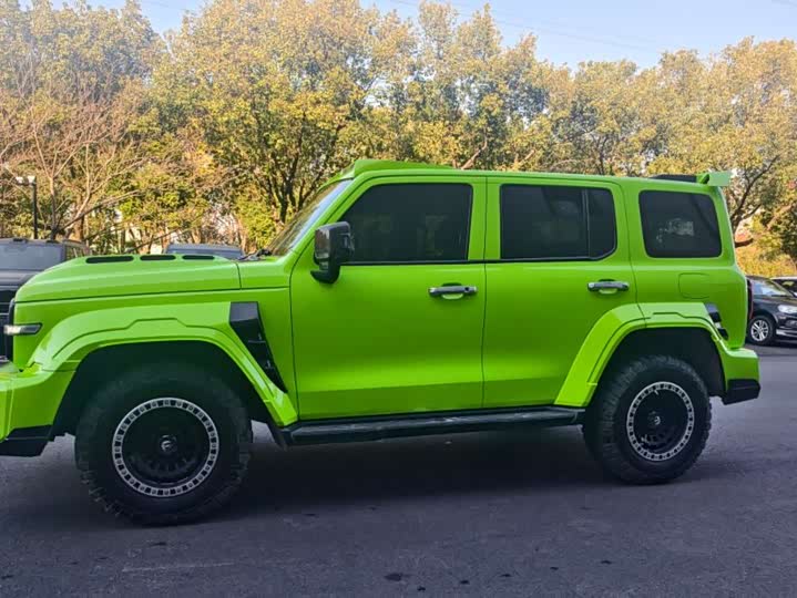 Фото 4 - Tank 300