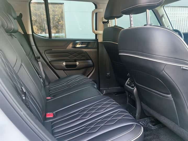 Фото 6 - Tank 300