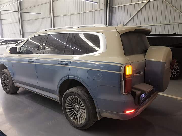 Фото 5 - Tank 500 Hybrid