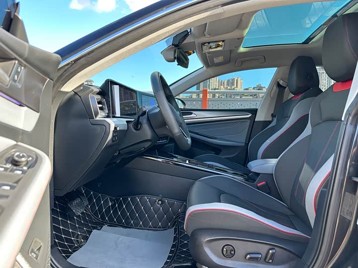 Фото 4 - Volkswagen Lamando L