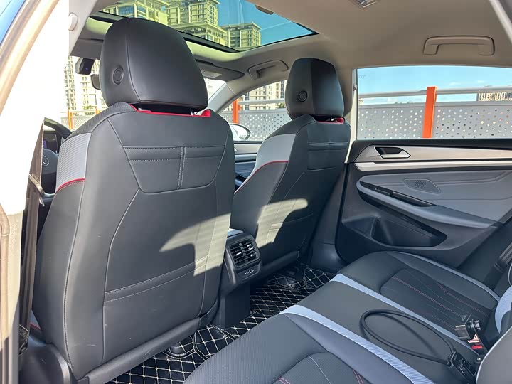 Фото 7 - Volkswagen Lamando L