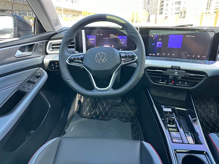 Фото 9 - Volkswagen Lamando L