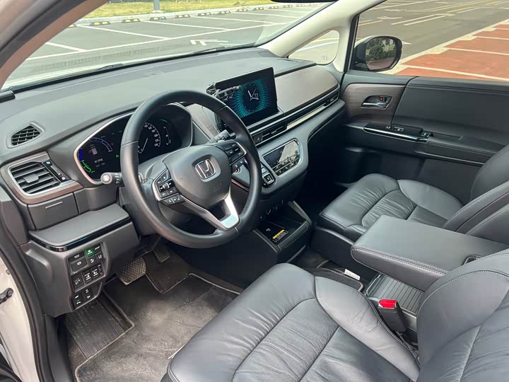 Фото 4 - Honda Odyssey