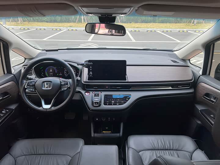 Фото 5 - Honda Odyssey