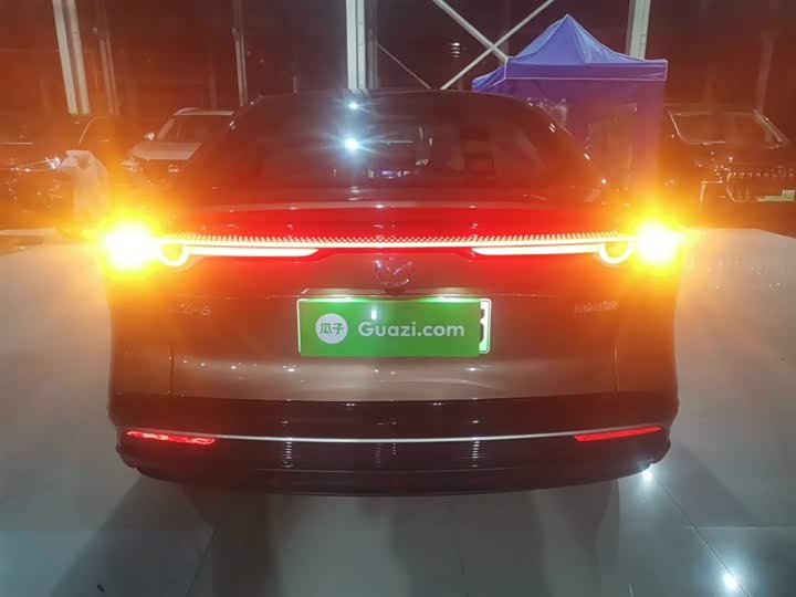 Фото 6 - Mazda EZ-6