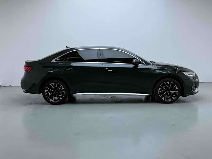 Фото 4 - Audi A3