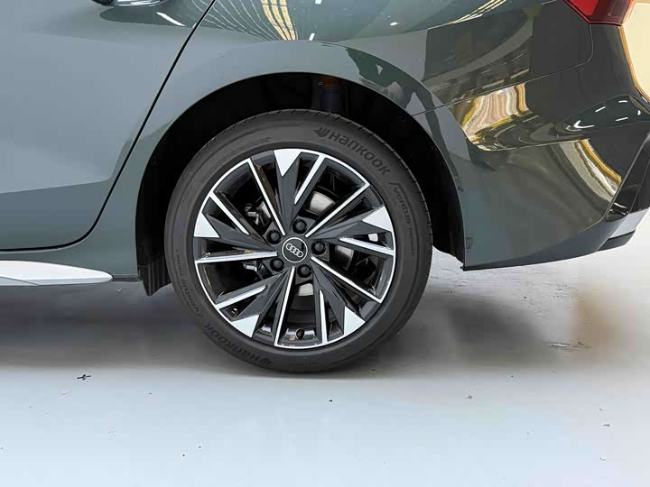 Фото 9 - Audi A3