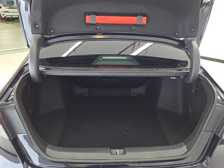 Фото 4 - Honda Accord