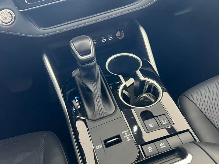 Фото 7 - Toyota Highlander