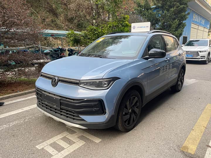 Фото 1 - Volkswagen Tharu